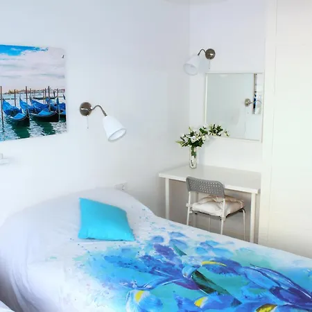 Apartamento Cosmo Grey L'Hospitalet de Llobregat